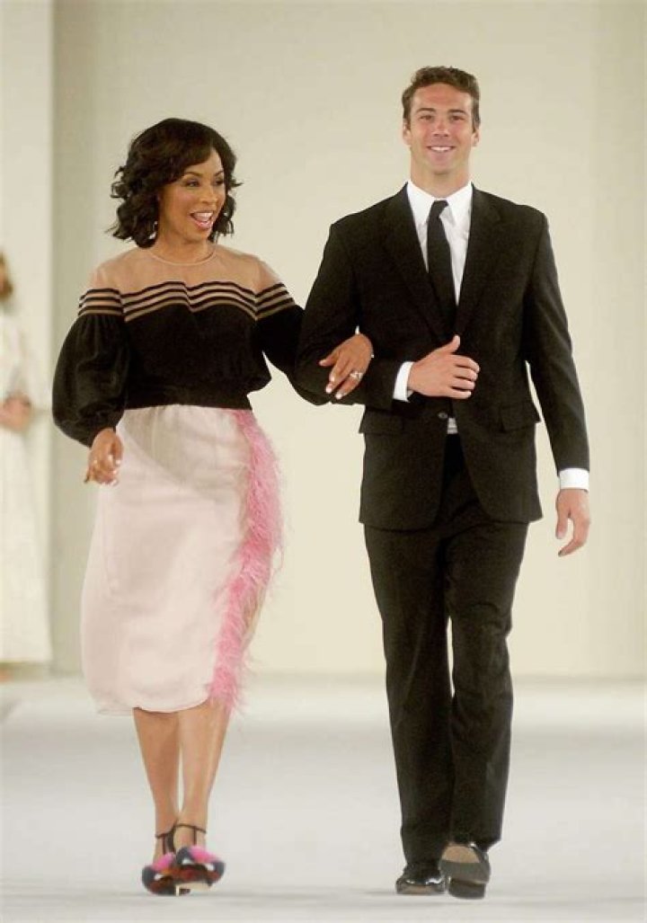 Who is Gina Gaston Dating – Gina Gaston's Husband & Exes