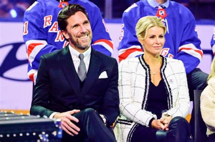 Who is Henrik Lundqvist Dating – Henrik Lundqvist's Wife & Exes