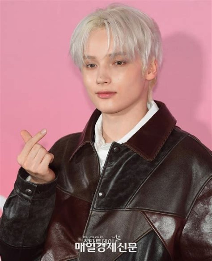 Who is HueningKai Dating – HueningKai's Girlfriend & Exes