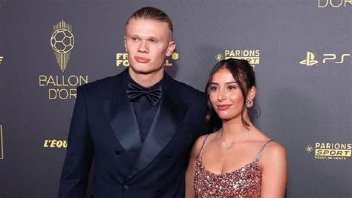 Who is Isabel May Dating – Isabel May's Boyfriend & Exes