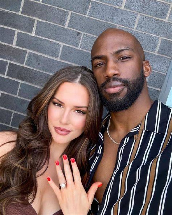 Who is Joel Hansen Dating – Joel Hansen's Girlfriend & Exes