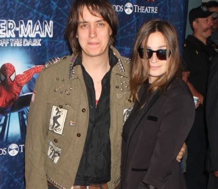 Who is Julian Casablancas Dating – Julian Casablancas's Wife & Exes