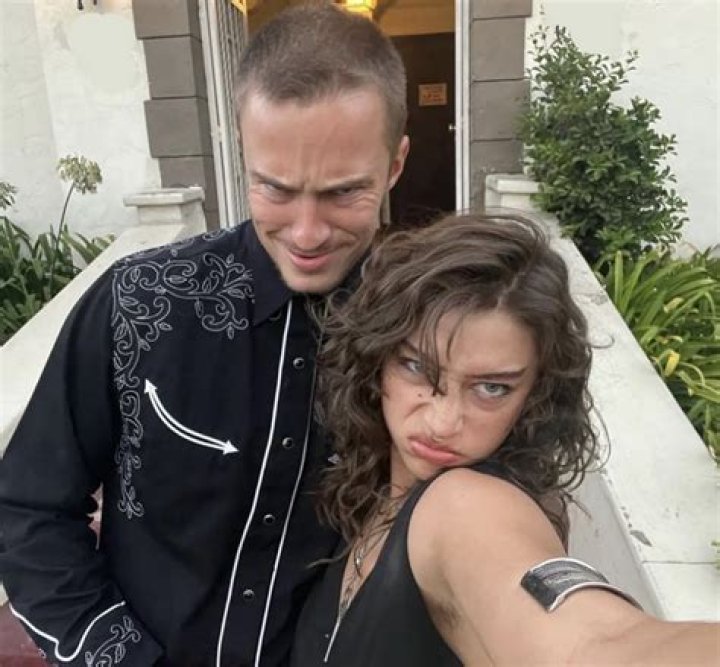 Who is Lee Starkey Dating – Lee Starkey's Boyfriend & Exes