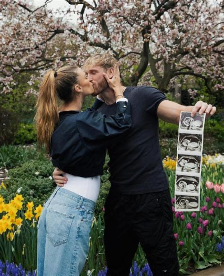 Who is Logan Dominick Dating – Logan Dominick's Girlfriend & Exes