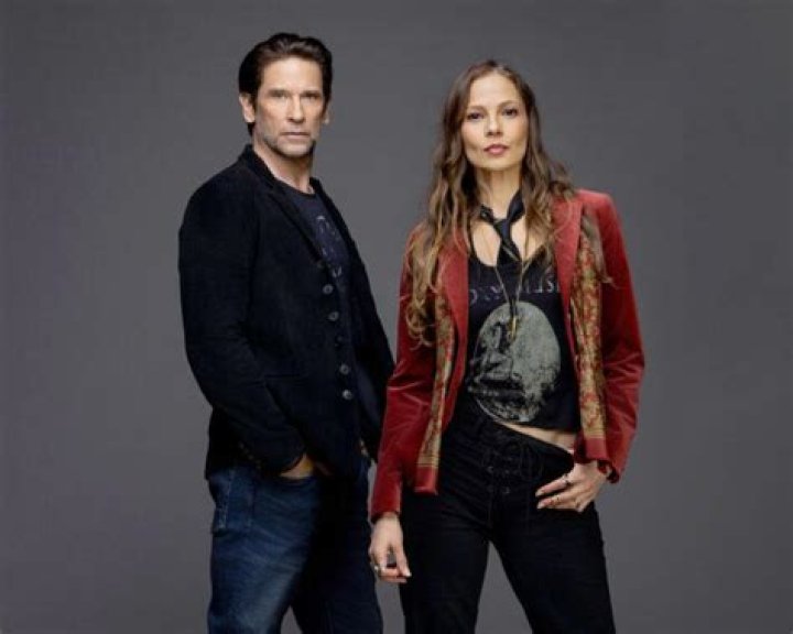 Who is Roger Howarth Dating – Roger Howarth's Wife & Exes