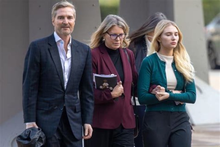 Who is Scott Erickson Dating – Scott Erickson's Wife & Exes