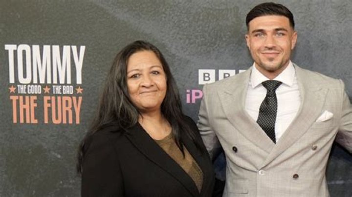 Who is Tommy Fury Dating – Tommy Fury's Girlfriend & Exes