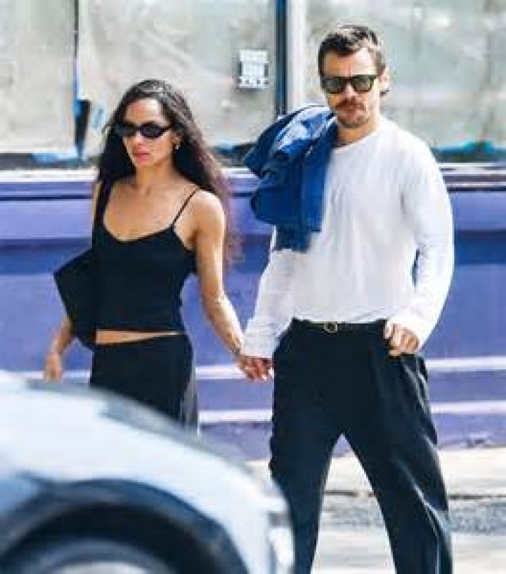 Who is Zoe Pastelle Dating – Zoe Pastelle's Boyfriend & Exes