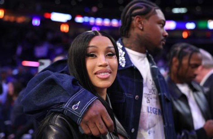 Yanna Lavigne’s Husband: Who is Yanna Lavigne Dating?