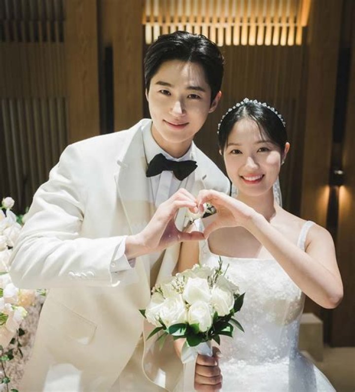 Yoon Jaehyuk’s Girlfriend: Who is Yoon Jaehyuk Dating?